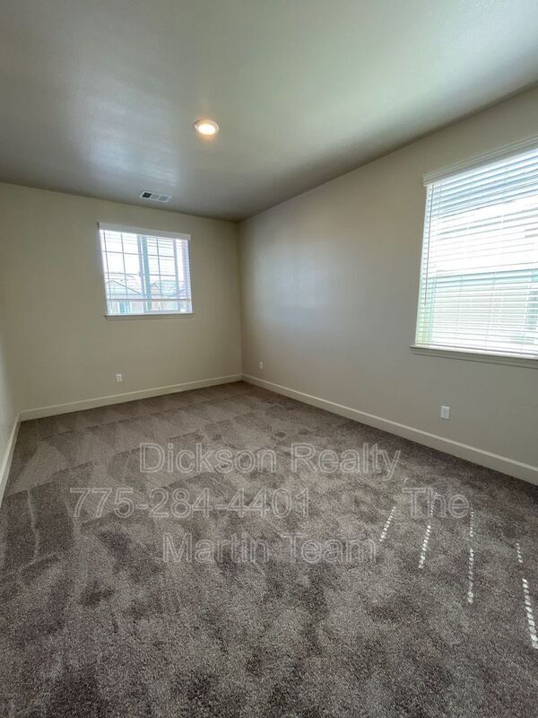 Building Photo - 1982 Maradona Dr