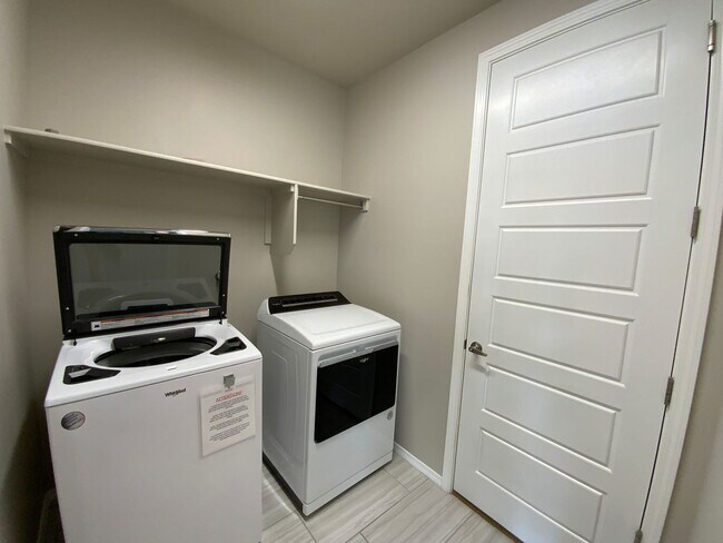 Building Photo - Beautiful New Construction Single Story Ho...