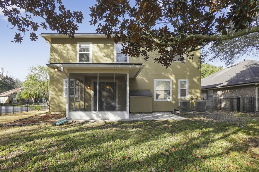 Building Photo - 1601 Majestic View Ln