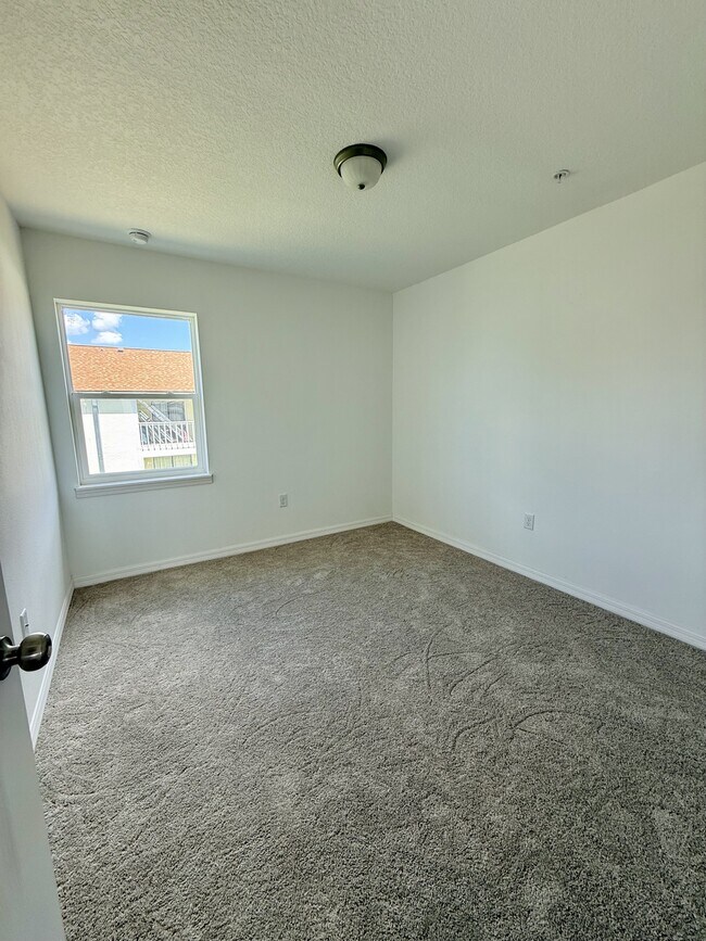 Building Photo - 167 Bowie Ln
