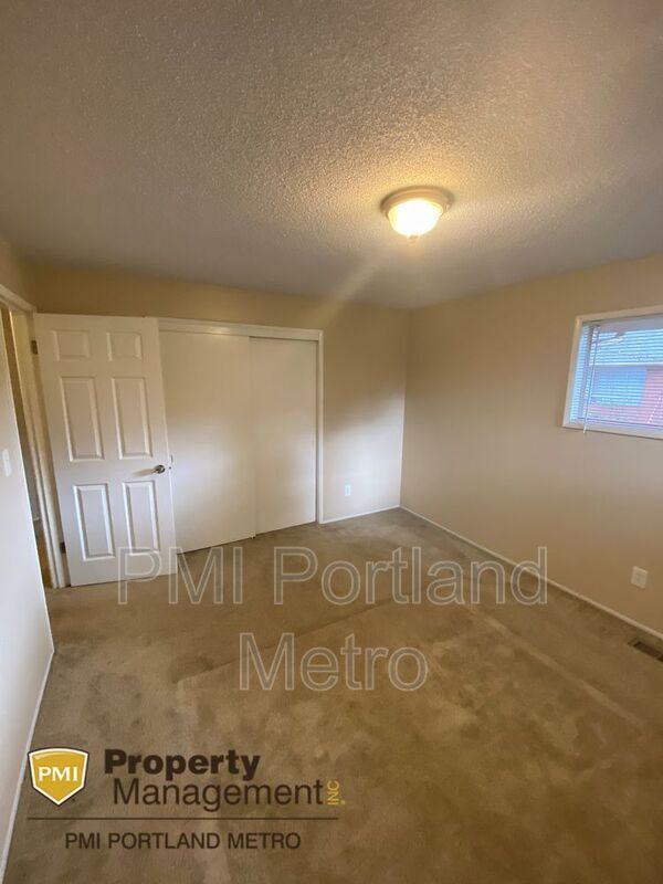 Building Photo - 11680 SW Denney Rd