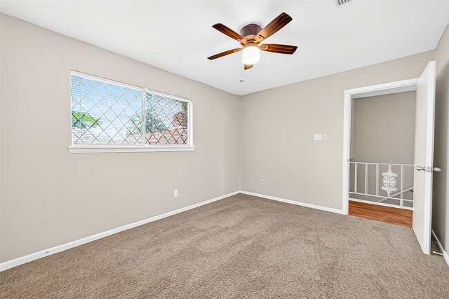 Building Photo - 403 Mistywood Dr