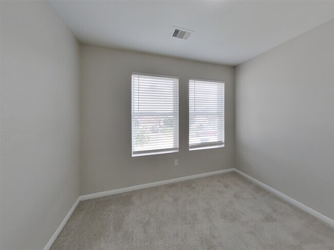 Building Photo - 3311 Thicket Path Way