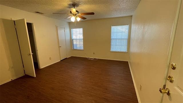 Building Photo - 512 Justice Dr