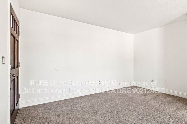 Building Photo - 1160 E Lexington Ave