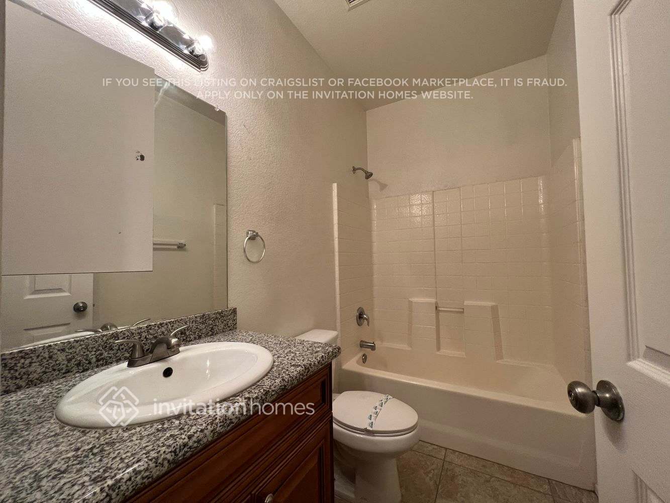 Building Photo - 655 E Renegade Pl