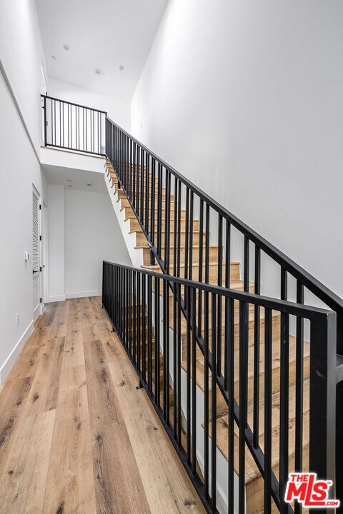 Building Photo - 5044 Laurel Canyon Blvd