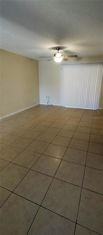 Building Photo - 9525 Lake Park Dr