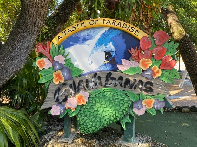 Building Photo - 145 Beacon Ln