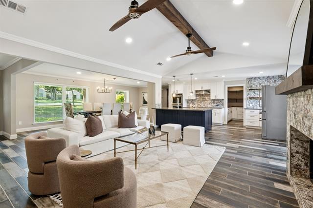 Building Photo - 1006 Spanish Trail