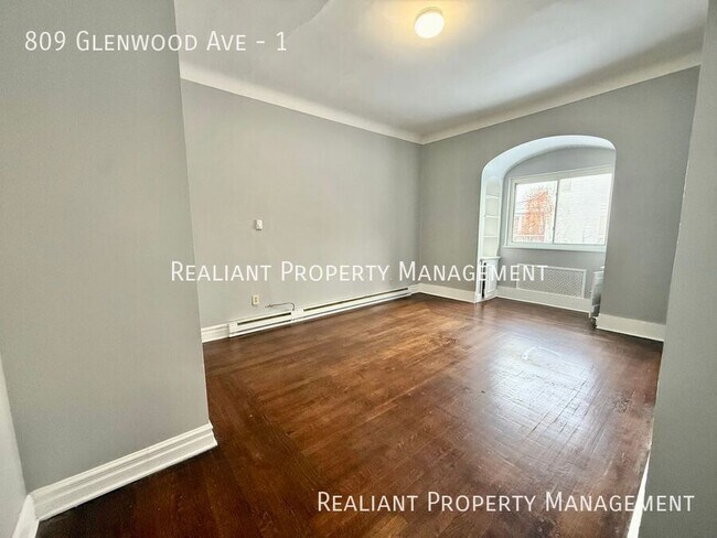 Building Photo - 809 Glenwood Ave