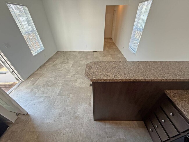 Building Photo - 2501 N Apperson Way