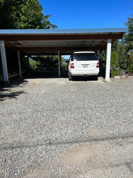 Building Photo - 6711 Sunset View Dr