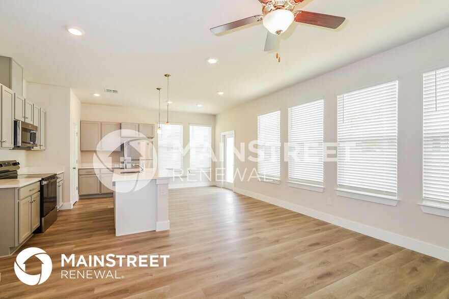 Building Photo - 332 Whiteheart Dr