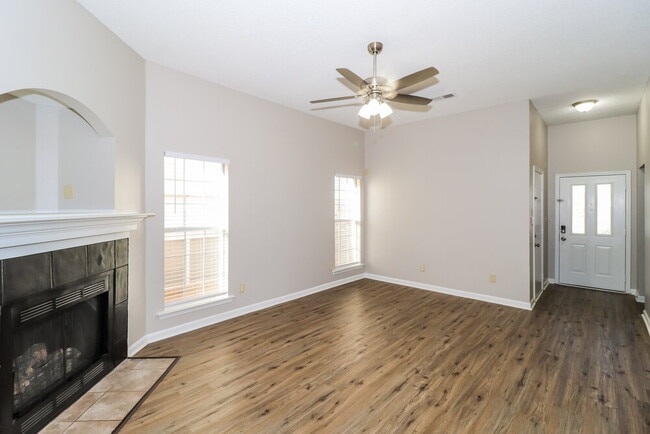 Building Photo - 2807 Maggie Woods Ln