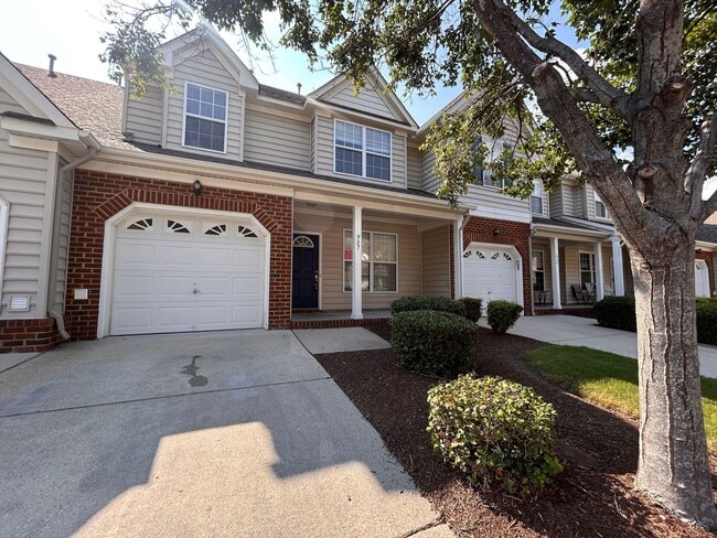 Building Photo - 927 Hunley Dr