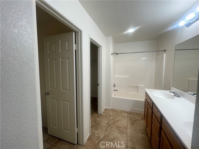 Building Photo - 13824 Brynwood St