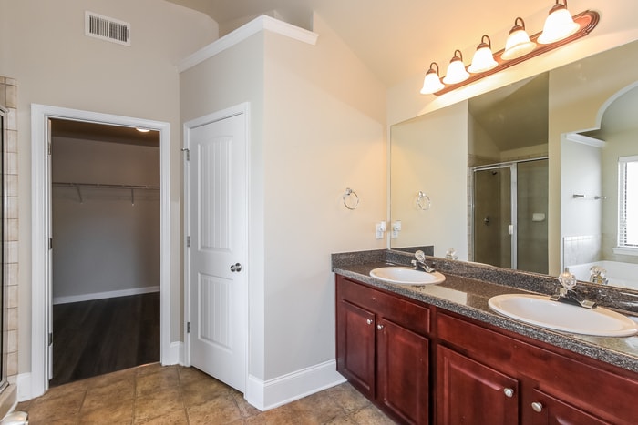 Building Photo - 425 Ripsaw Ct