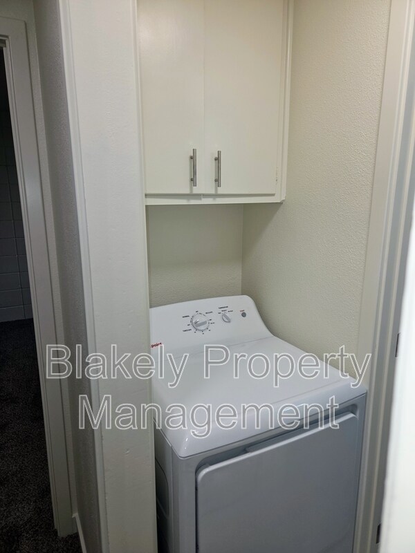 Building Photo - 2118 S Roosevelt St