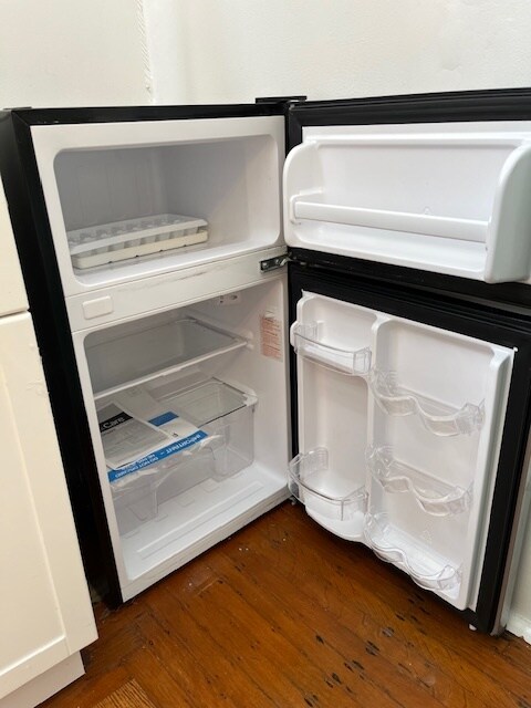 New mini refrigerator/freezer - 922 Adams St