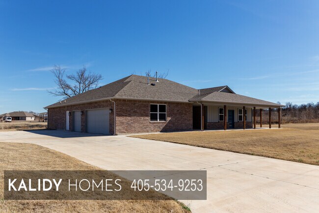 Building Photo - 306 Kirks Holw