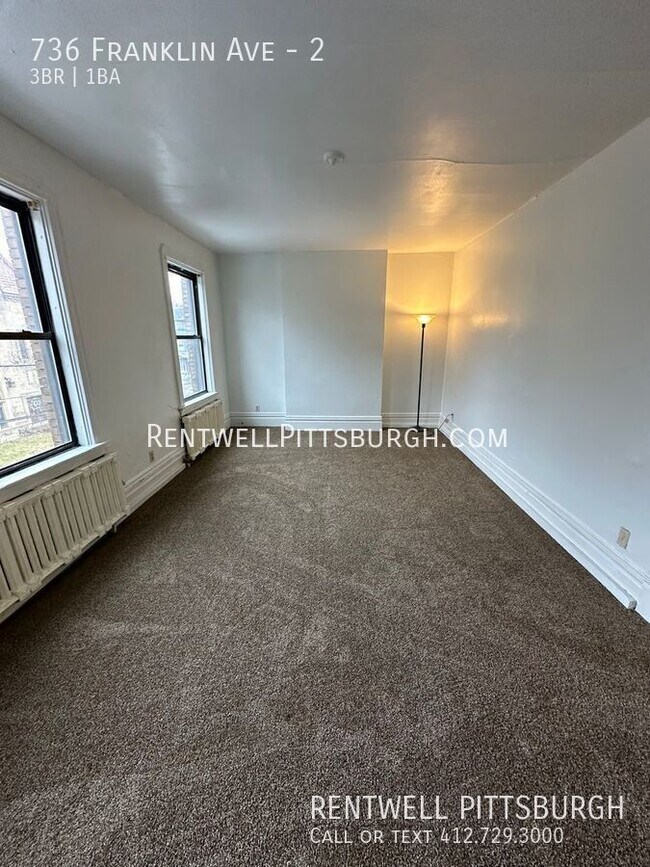 Building Photo - 736 Franklin Ave