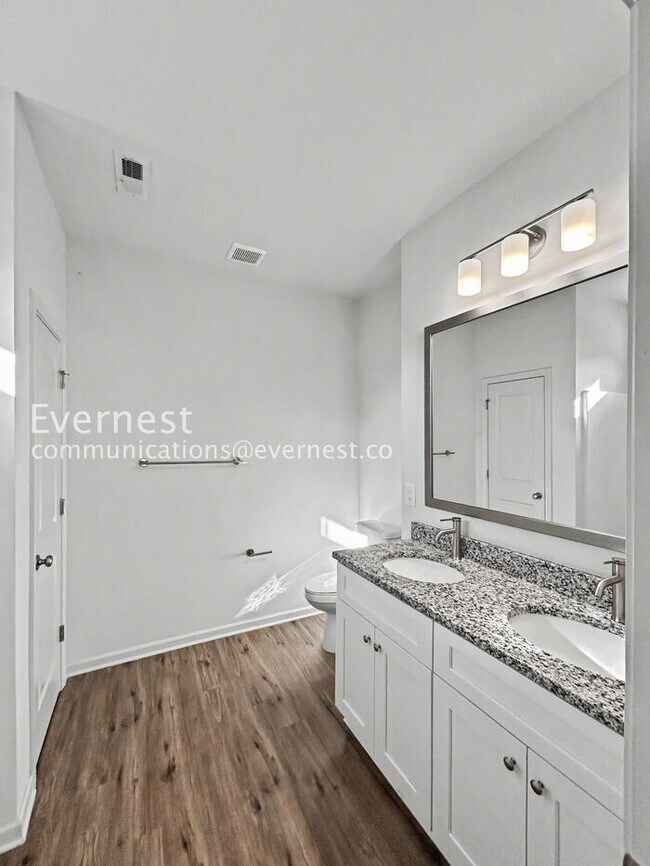 Building Photo - 10828 Mt Holly Rd