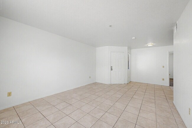 Building Photo - 16033 N 25th St