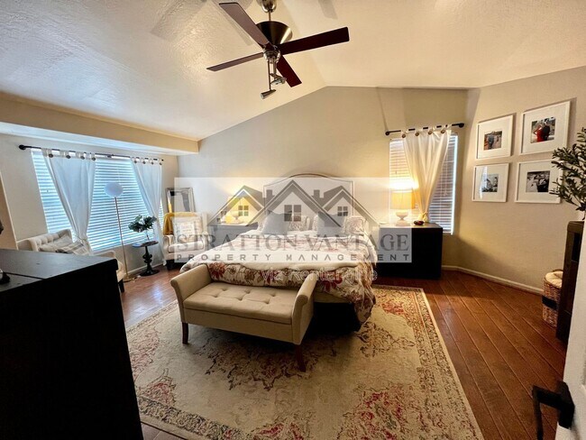 Building Photo - 4682 W Oakland St