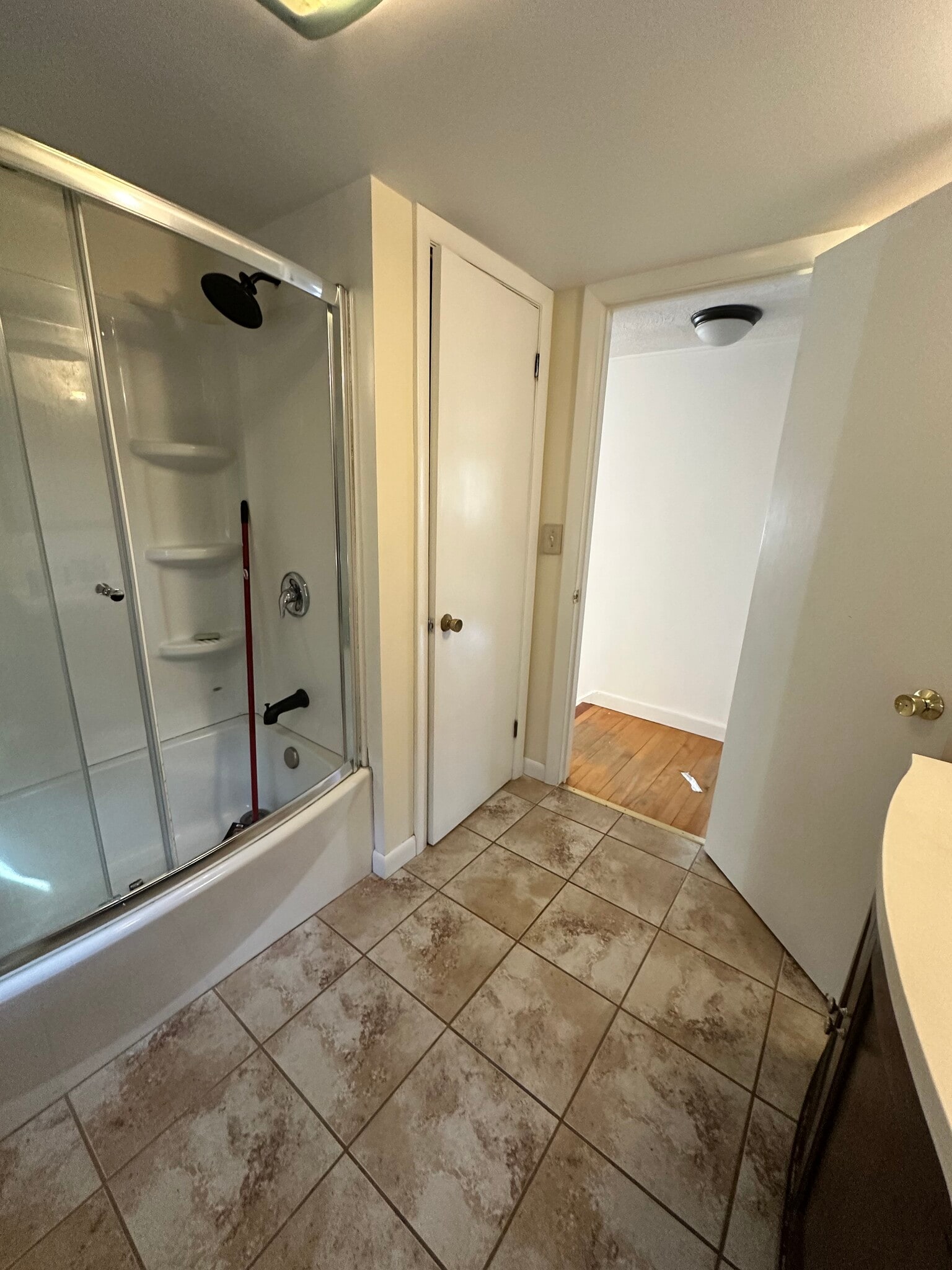Upstairs Bathroom - 142 Bunker Hill Cir