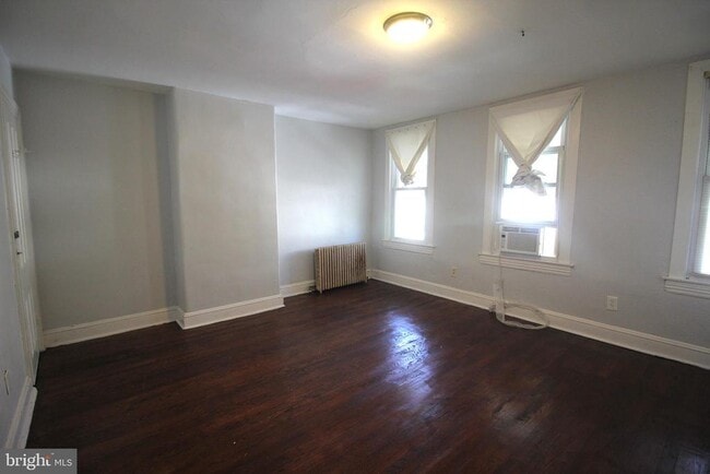 Building Photo - 417 Elmer St