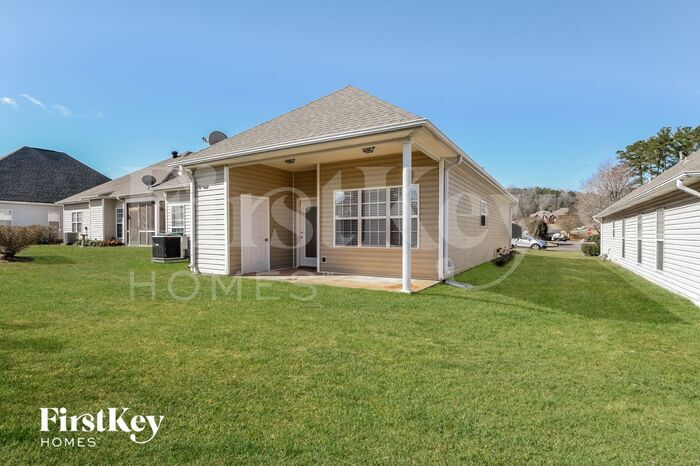 Building Photo - 15 Trellis Cir