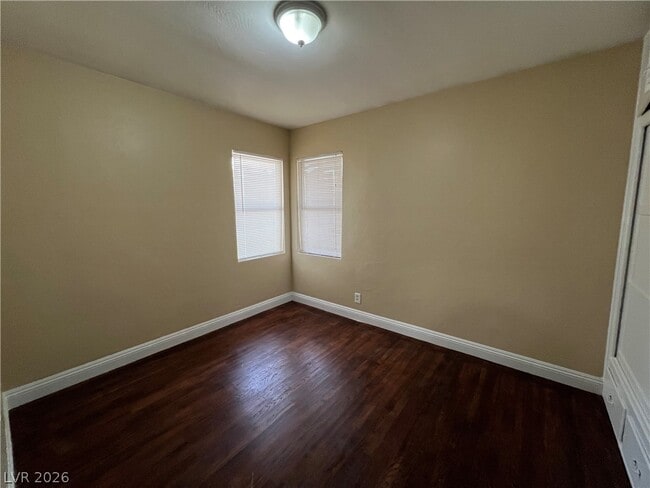 Building Photo - 1425 Wengert Ave