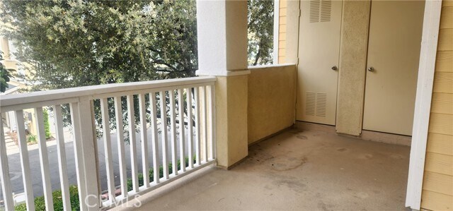 Building Photo - 15863 Birdfeeder Ln