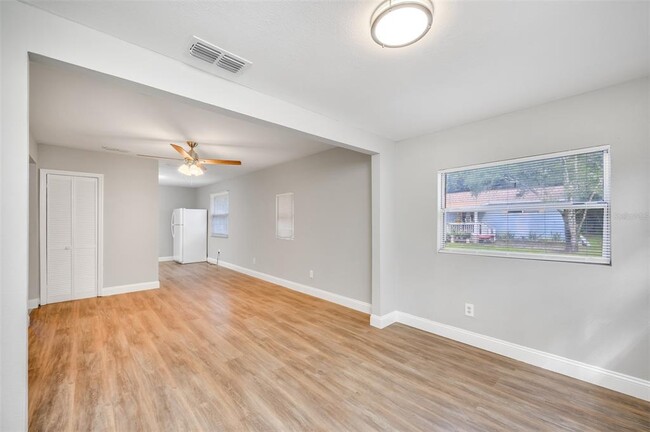 Building Photo - 1510 E New Orleans Ave