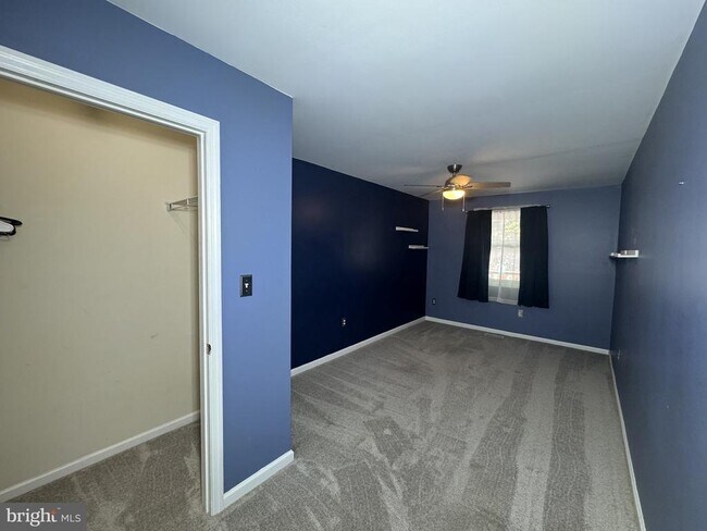 Building Photo - 832 Woodchuck Ln