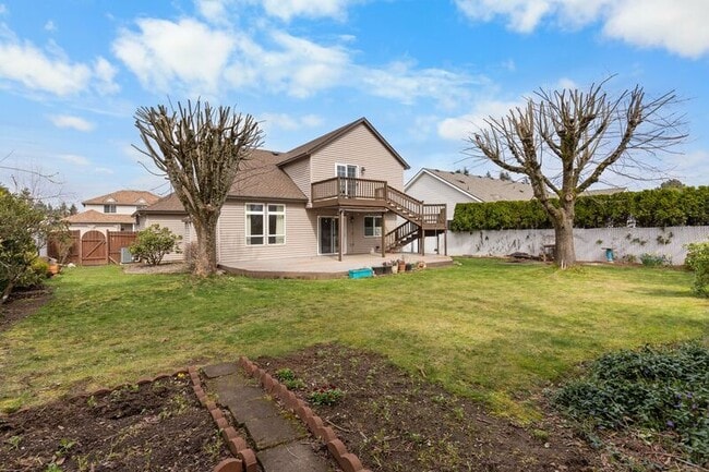 Building Photo - 700 SW 27th Way