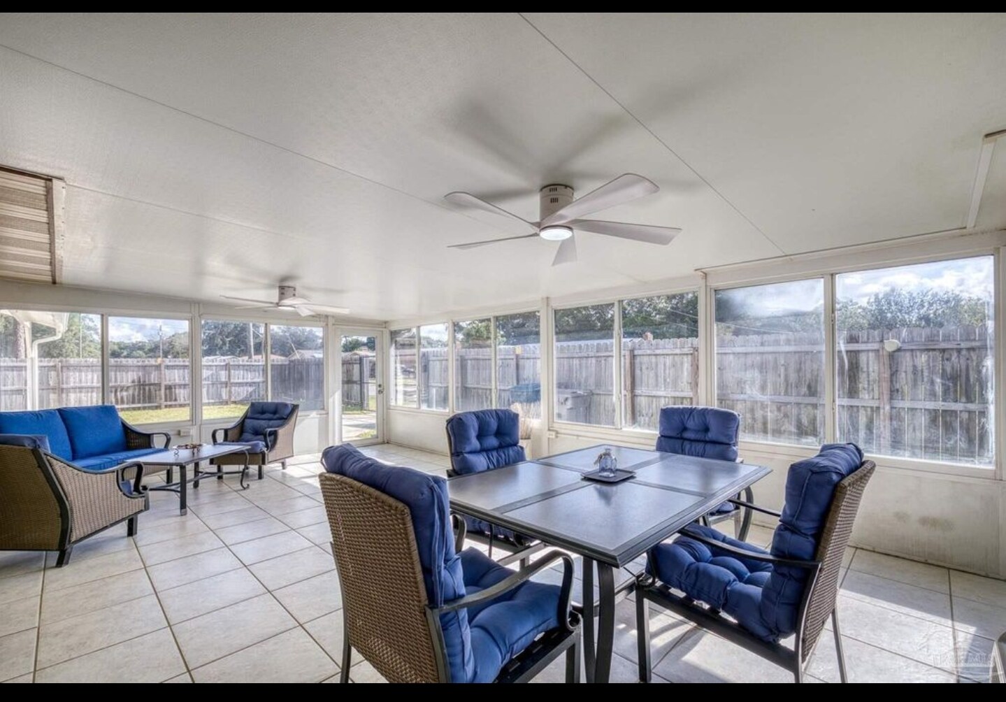 Building Photo - 4866 Cuerro Ct