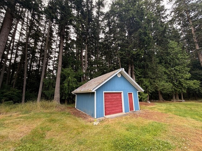 Building Photo - 4204 Sharpe Rd