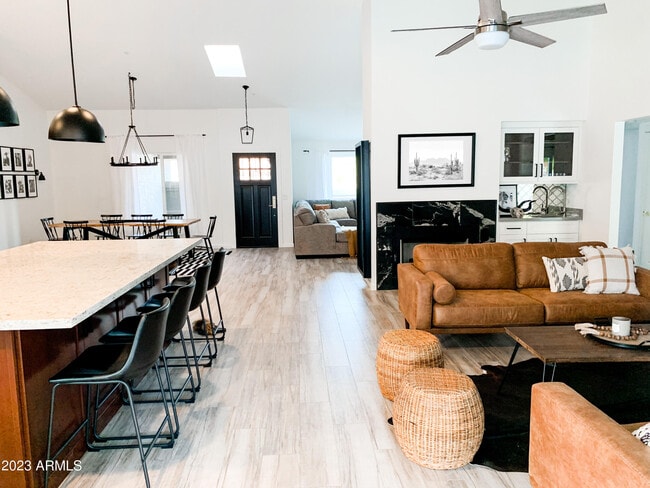 Building Photo - 9067 E Larkspur Dr