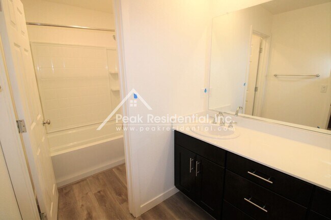 Building Photo - 3 br, 2.5 bath House - 3007 Magical Walk