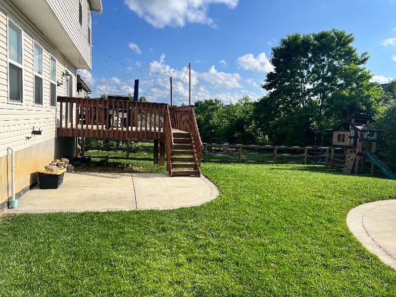 Building Photo - 12411 Sheppard Way