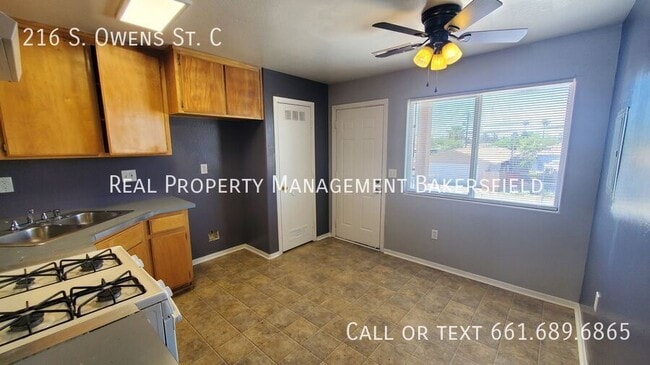 Building Photo - 216 S Owens St