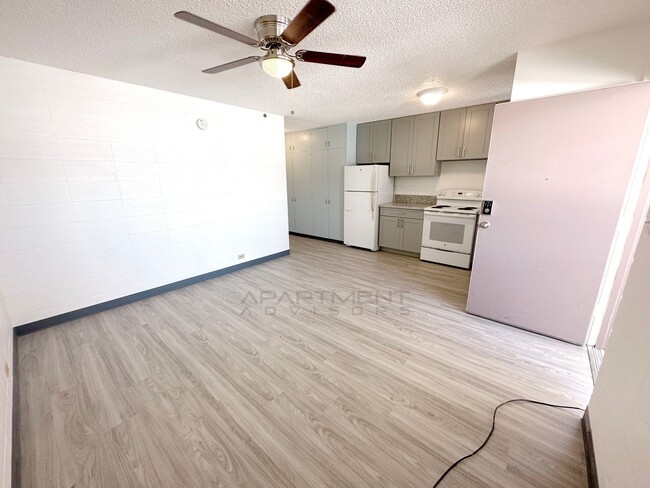 Building Photo - 412 N Kuakini St