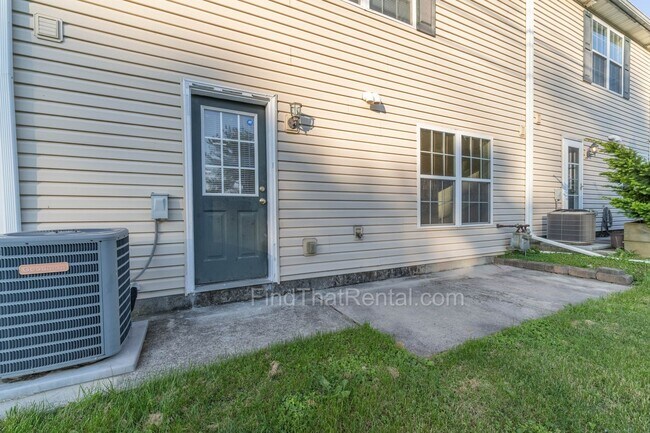 Building Photo - Modern 3BR 2.5BA w/ 1st Floor Master, Garage, Walk-in Closets near AWC Carlisle Barracks