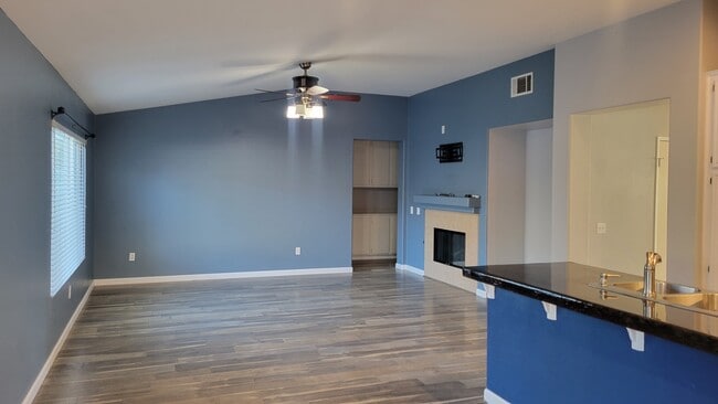 Building Photo - 32850 Sandalwood Ln