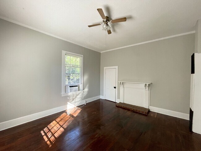 Building Photo - texas943