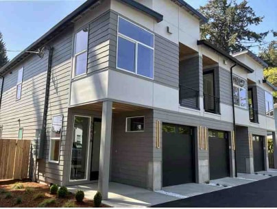 Building Photo - 5041 SE King Rd