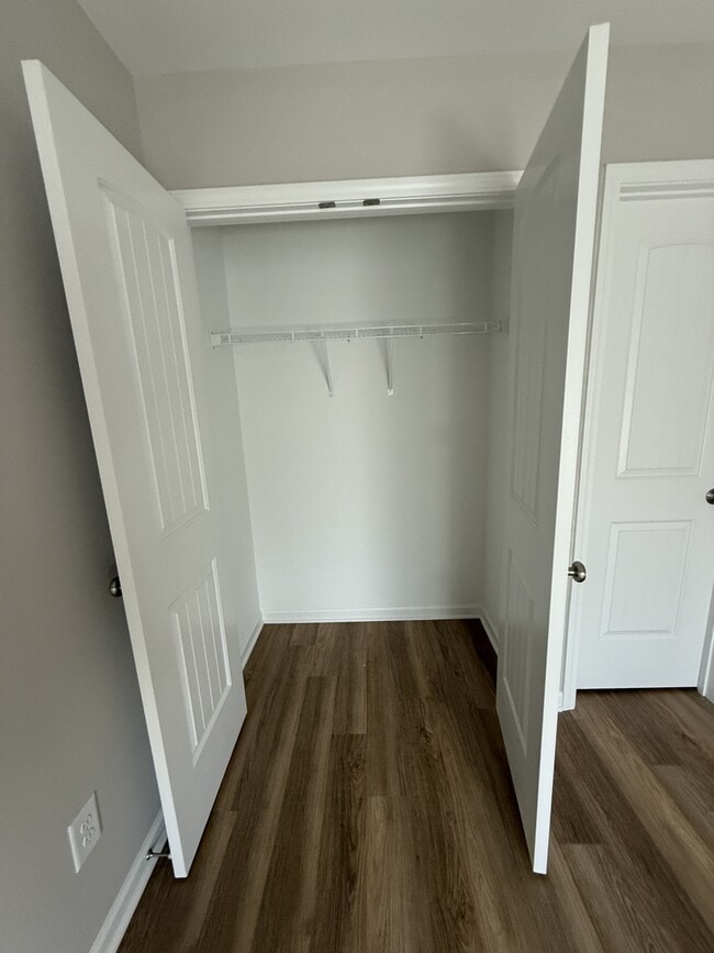 Building Photo - 104 Berkshire Cir