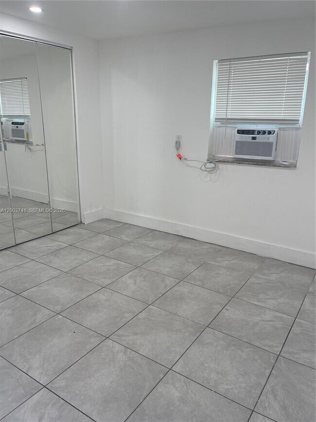 Building Photo - 317 E 8th St